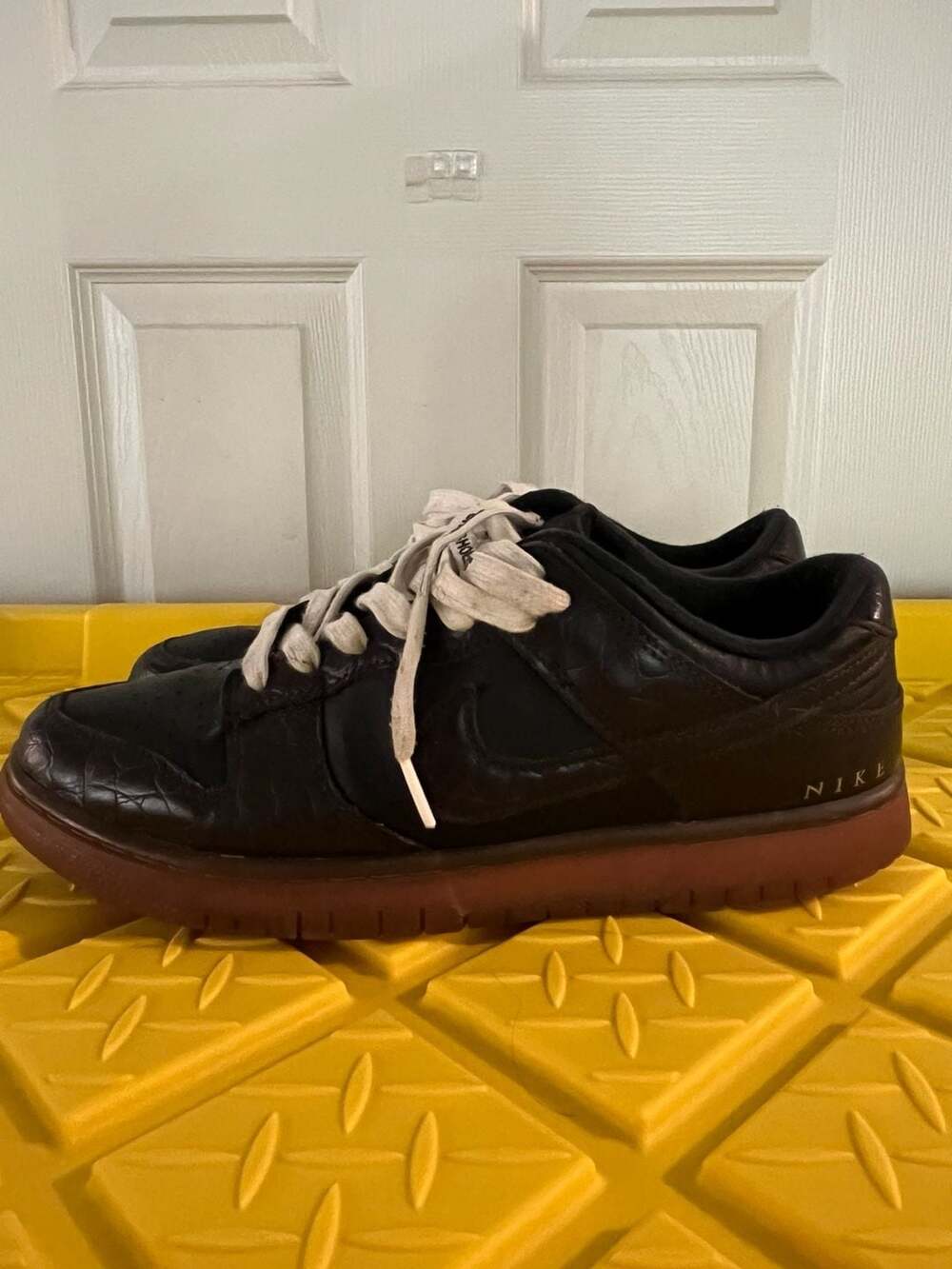 Nike Dunk Low SE Velvet Brown Black Chocolate Croc DV1024-010